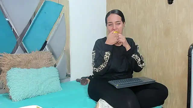 Luya Jhon online show from 02-19-25, 11:49