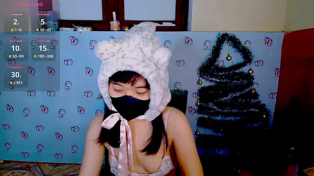 Snapshot of __Saphia__ chatting on 12-06-24, 03:22 Saphia online show from 12-06-24, 03:22