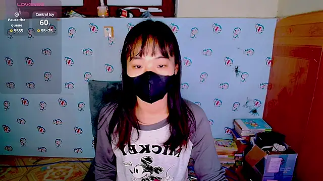 Snapshot of __Saphia__ chatting on 01-25-25, 12:38 Saphia online show from 01-25-25, 12:38