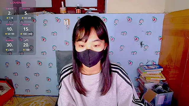 Snapshot of __Saphia__ chatting on 02-19-25, 12:35 Saphia online show from 02-19-25, 12:35