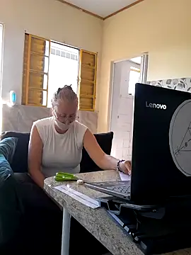Snapshot of MILEIDE980 chatting on 03-20-25, 07:35 MILEIDE980 online show from 03-20-25, 07:35