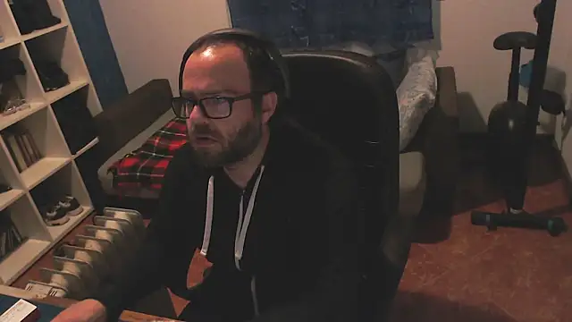 ravingr4d4 online show from 02-16-25, 08:33