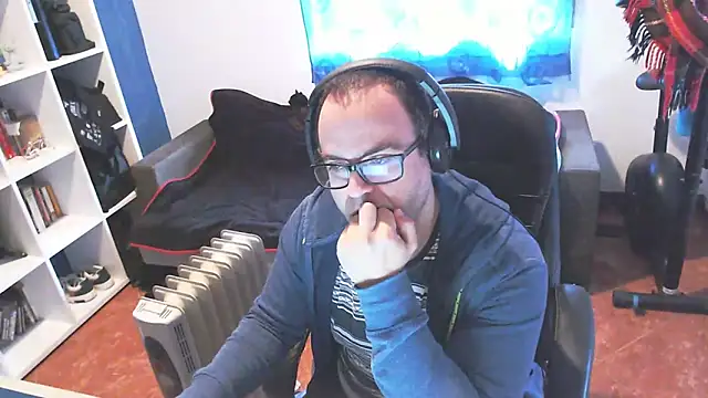 ravingr4d4 online show from 02-18-25, 12:17