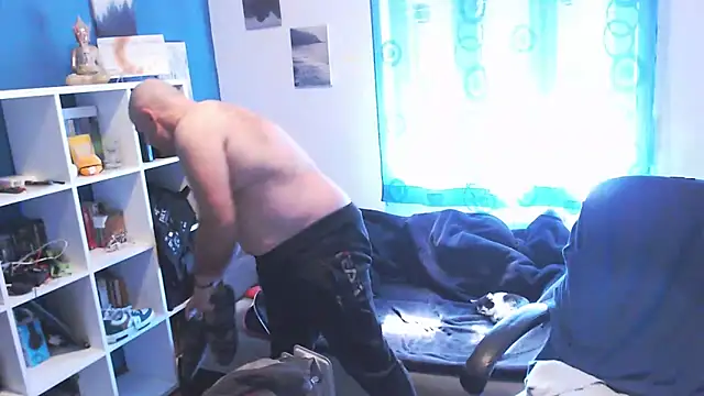 ravingr4d4 online show from 02-20-25, 12:25