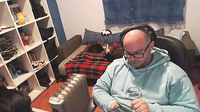 ravingr4d4 online show from 02-22-25, 10:42