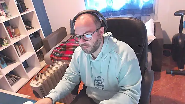 ravingr4d4 online show from 03-10-25, 12:15