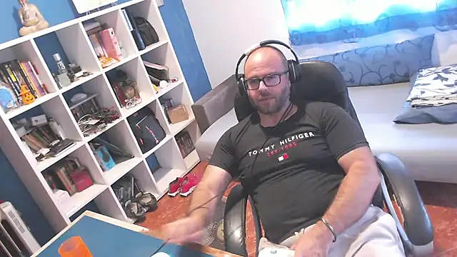 ravingr4d4 online show from 09-21-25, 01:35