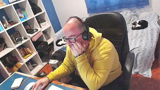 ravingr4d4 online show from 02-04-26, 11:49