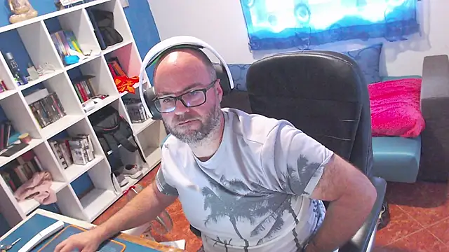 ravingr4d4 online show from 06-03-26, 02:33
