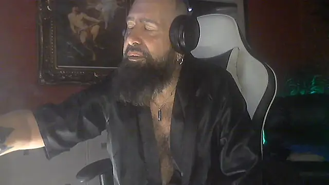 maseurbeardedpig online show from 08-09-26, 03:44