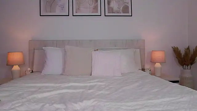 LilyRoselyn online show from 02-11-25, 05:18