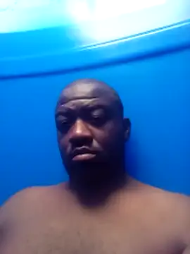 Snapshot of Robzevyrus chatting on 10-16-25, 04:13 Robzevyrus online show from 10-16-25, 04:13
