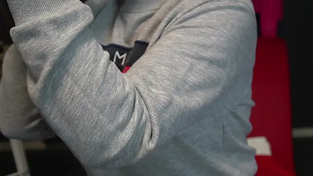 Snapshot of CelineConner chatting on 10-07-25, 04:09 CelineConner online show from 10-07-25, 04:09