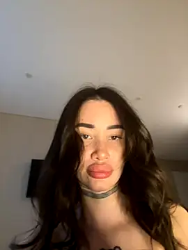 Yunasi online show from 09-11-25, 01:55