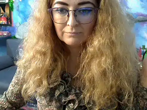 Helen1974 online show from 12-24-24, 05:55