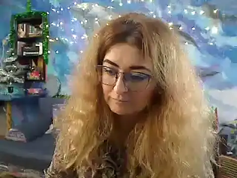 Helen1974 online show from 12-24-24, 09:00