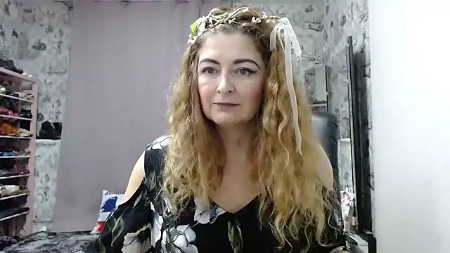 Helen1974 online show from 01-22-25, 04:23