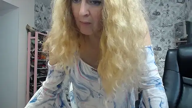 Helen1974 online show from 10-24-25, 03:52