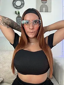 Snapshot of Seized_lust chatting on 03-05-26, 03:52 Seized lust online show from 03-05-26, 03:52