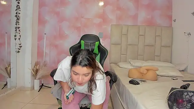 emily lean  online show from 10-25-25, 12:51