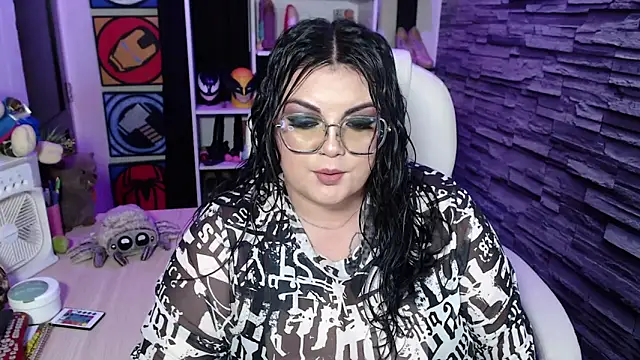 Snapshot of juliette_rd chatting on 06-16-26, 05:21 juliette rd online show from 06-16-26, 05:21