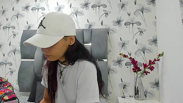 Snapshot of Ehotloveaxxx chatting on 11-01-25, 02:08 Ehotloveaxxx online show from 11-01-25, 02:08