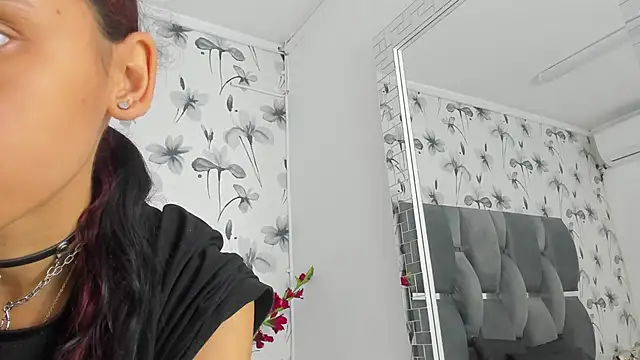 Snapshot of Ehotloveaxxx chatting on 11-04-25, 01:21 Ehotloveaxxx online show from 11-04-25, 01:21