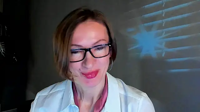 Snapshot of Dorothy_Meyer chatting on 01-25-25, 02:26 Dorothy Meyer online show from 01-25-25, 02:26