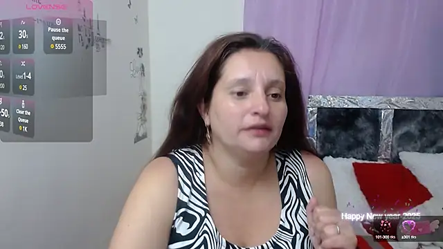 Snapshot of CristialJones_ chatting on 02-20-25, 01:51 CristialJones online show from 02-20-25, 01:51