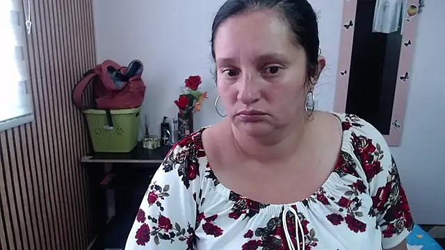 Snapshot of CristialJones_ chatting on 09-22-25, 01:46 CristialJones online show from 09-22-25, 01:46