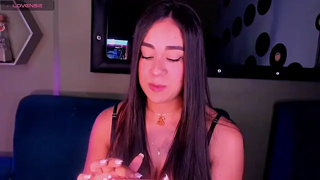 Snapshot of Sussy_Bell01 chatting on 01-31-25, 08:33 Sussy Bell01 online show from 01-31-25, 08:33