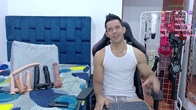 JoseRumbero26 online show from 02-09-26, 11:47