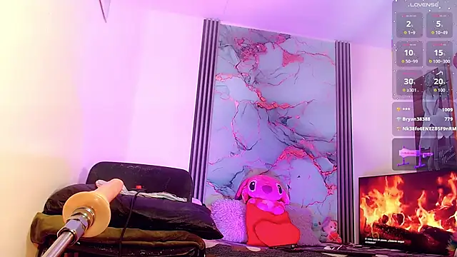  ChanellR  online show from 10-17-25, 11:02