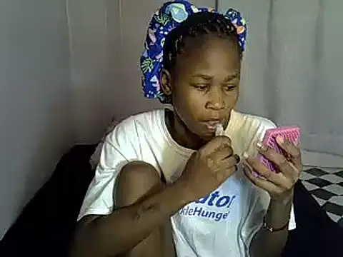 Snapshot of SexxyTerry chatting on 01-29-25, 07:53 SexxyTerry online show from 01-29-25, 07:53