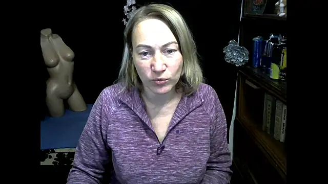 Snapshot of wLESLYMOSw chatting on 10-03-25, 08:00 wLESLYMOSw online show from 10-03-25, 08:00