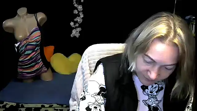 Snapshot of wLESLYMOSw chatting on 11-03-25, 07:20 wLESLYMOSw online show from 11-03-25, 07:20