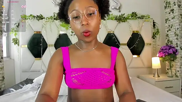 EmmaSanzz  online show from 01-07-25, 11:26