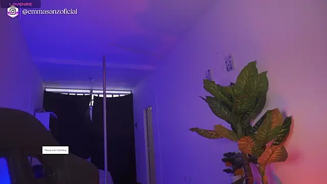 EmmaSanzz  online show from 05-18-26, 12:22