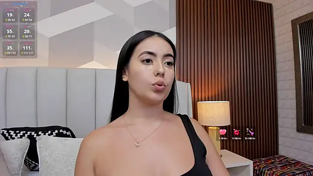 Snapshot of Julietasantos__ chatting on 09-08-25, 07:24 Julietasantos online show from 09-08-25, 07:24