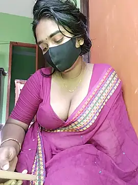 Snapshot of Kotha_-Moni chatting on 12-24-24, 04:44 Kotha -Moni online show from 12-24-24, 04:44