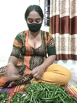 Snapshot of Kotha_-Moni chatting on 12-26-24, 02:48 Kotha -Moni online show from 12-26-24, 02:48