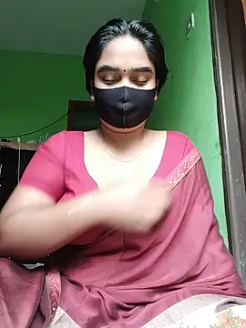 Snapshot of Kotha_-Moni chatting on 01-01-25, 01:58 Kotha -Moni online show from 01-01-25, 01:58