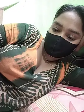 Snapshot of Kotha_-Moni chatting on 01-02-25, 04:52 Kotha -Moni online show from 01-02-25, 04:52