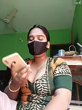 Snapshot of Kotha_-Moni chatting on 01-18-25, 07:28 Kotha -Moni online show from 01-18-25, 07:28