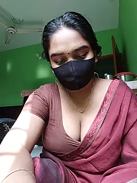 Snapshot of Kotha_-Moni chatting on 01-20-25, 04:32 Kotha -Moni online show from 01-20-25, 04:32