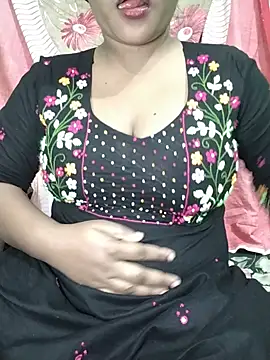 Snapshot of Kotha_-Moni chatting on 01-27-25, 12:16 Kotha -Moni online show from 01-27-25, 12:16