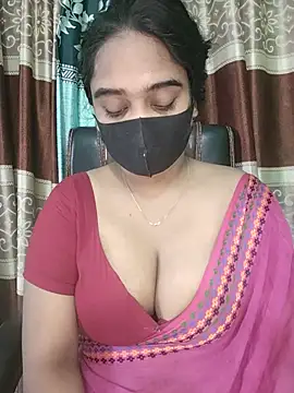 Snapshot of Kotha_-Moni chatting on 09-15-25, 12:43 Kotha -Moni online show from 09-15-25, 12:43