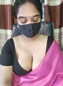 Snapshot of Kotha_-Moni chatting on 09-28-25, 01:33 Kotha -Moni online show from 09-28-25, 01:33