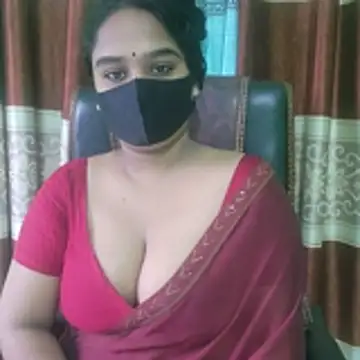 Snapshot of Kotha_-Moni chatting on 10-30-25, 01:07 Kotha -Moni online show from 10-30-25, 01:07