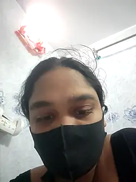 Snapshot of Kotha_-Moni chatting on 02-18-26, 02:18 Kotha -Moni online show from 02-18-26, 02:18